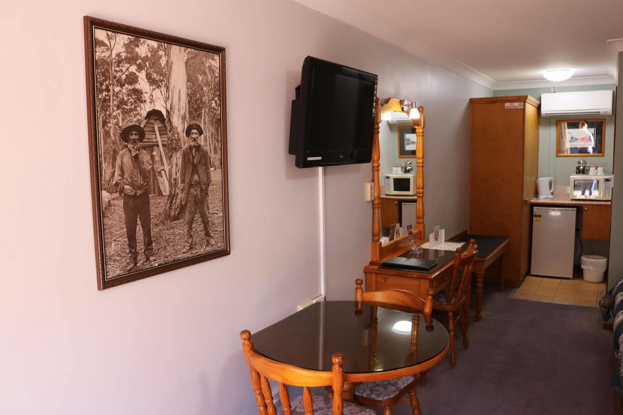 Sandstock Motor Inn Armidale Bagian luar foto